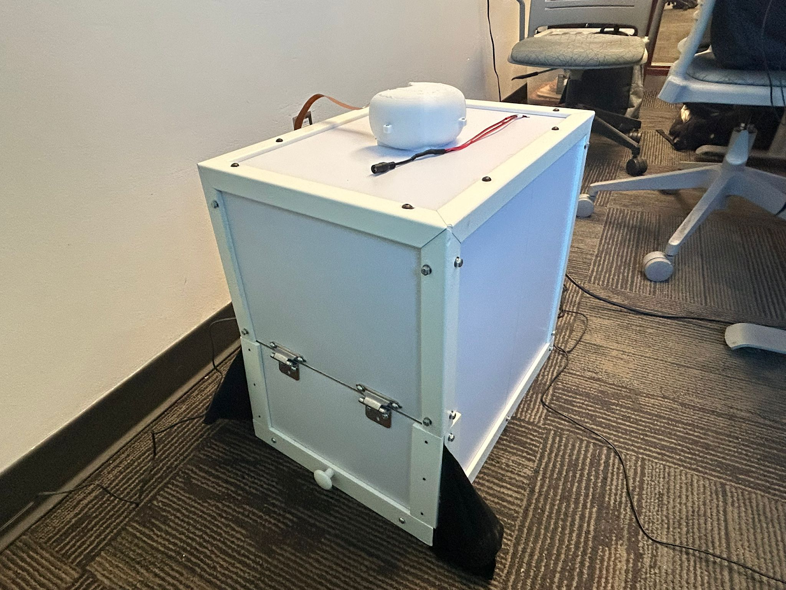 Final imaging enclosure with 3D-printed overhead camera mount