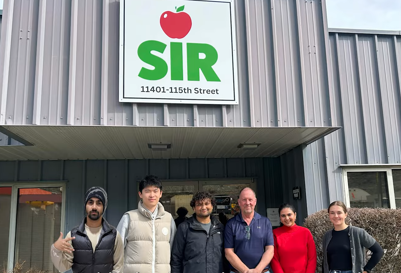 Team visit at the OKSIR facility in Osoyoos